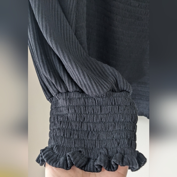 Anthropologie Smocked Puff Sleeve Top Small - Picture 7 of 9